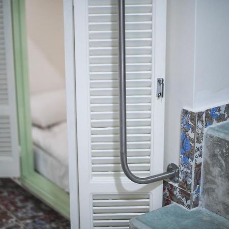 Damask Rose, Lebanese Guest House Jounieh Room photo