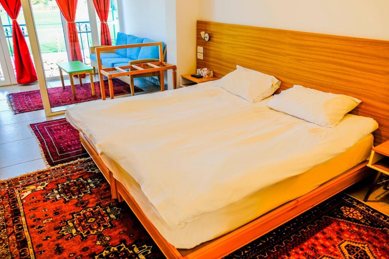 Damask Rose, Lebanese Guest House Jounieh Exterior photo